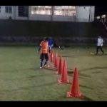スラロームリフティング　少年サッカー練習メニュー